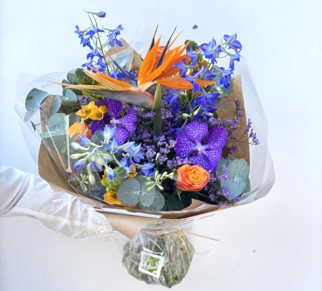 gemini bouquet of the month 01 from Floral Haven Flower deliveries glasgow homepage image